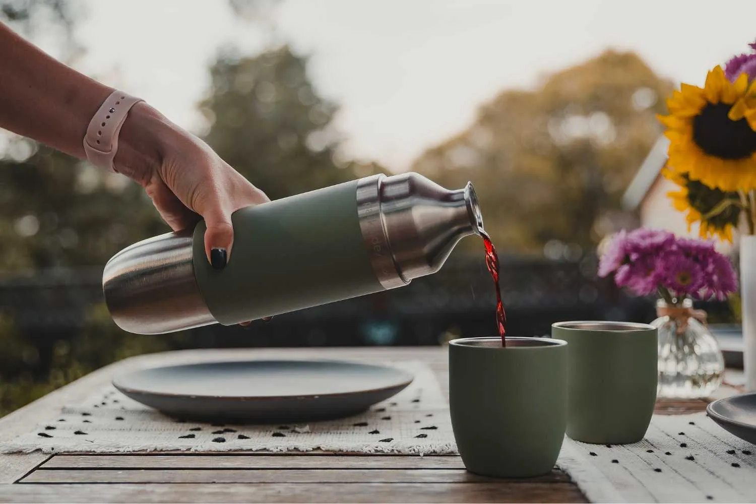 High Camp Wine Flask and Tumblers |  Parkside Flask™ 750