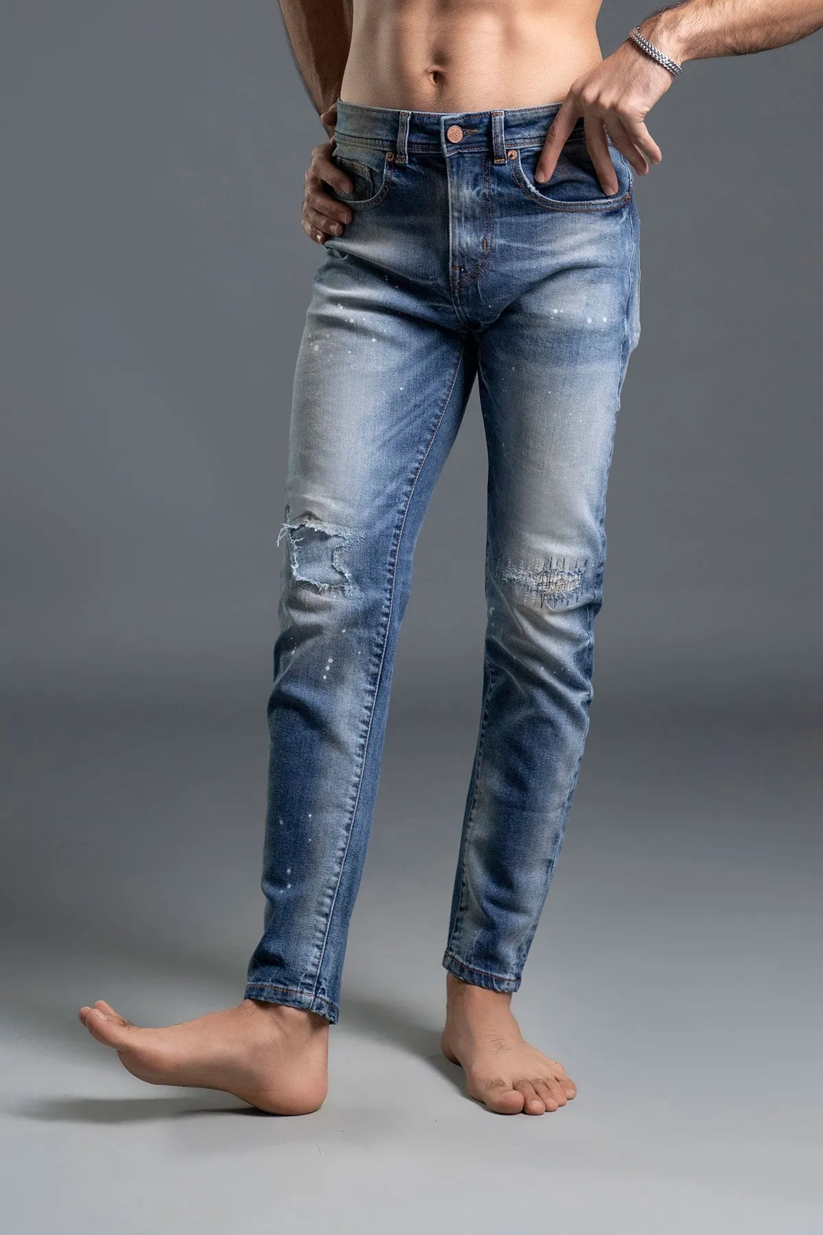 Skinny-fit Ripped Jeans (Light Blue) ( Fratboy )