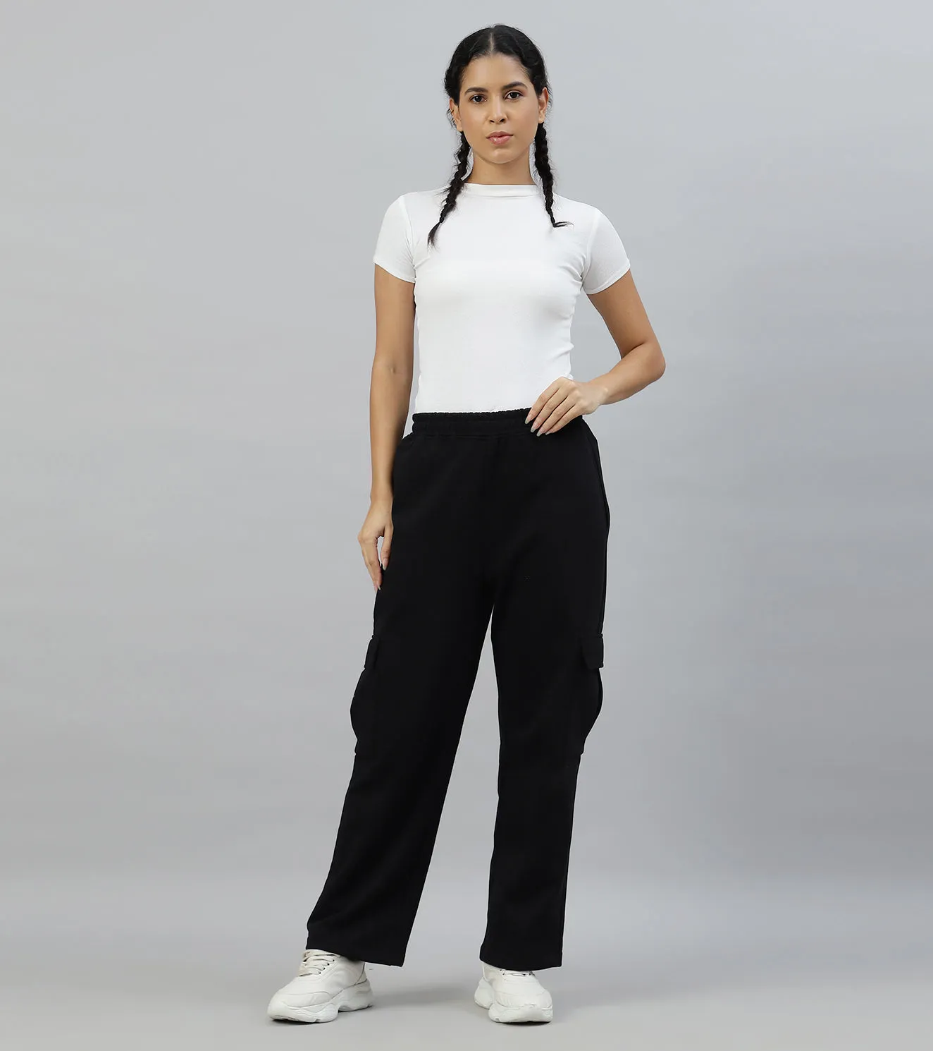 Women's Cozy Fleece Wide Leg Cargo Sweatpant